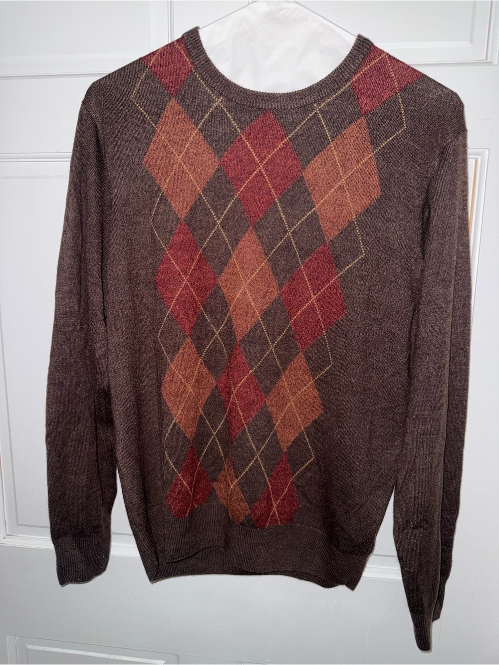 Dockers Brown Argyle Crewneck Sweater with Red and Rust Diamonds